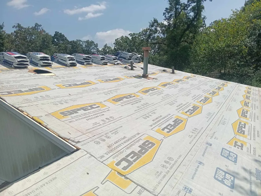 Slide of Mijangos Roofing