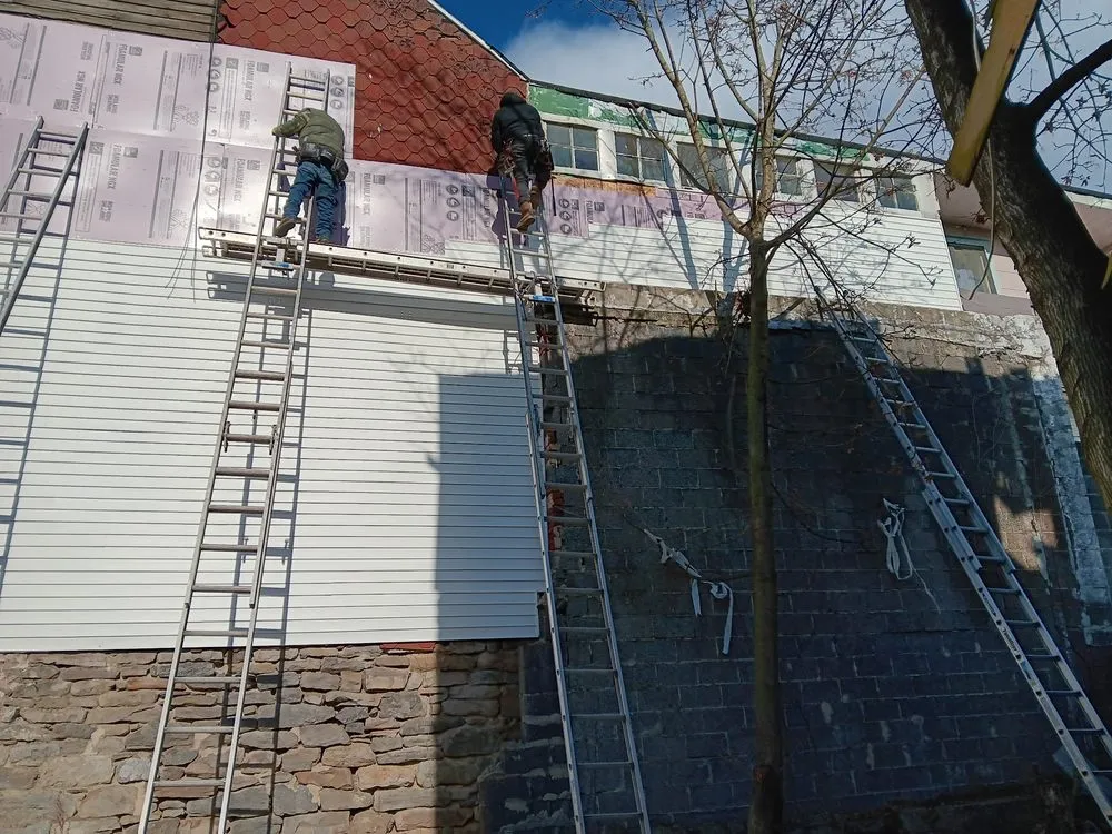 Slide of Mike Exteriors