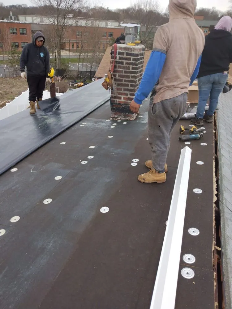 Slide of Mike Roofing