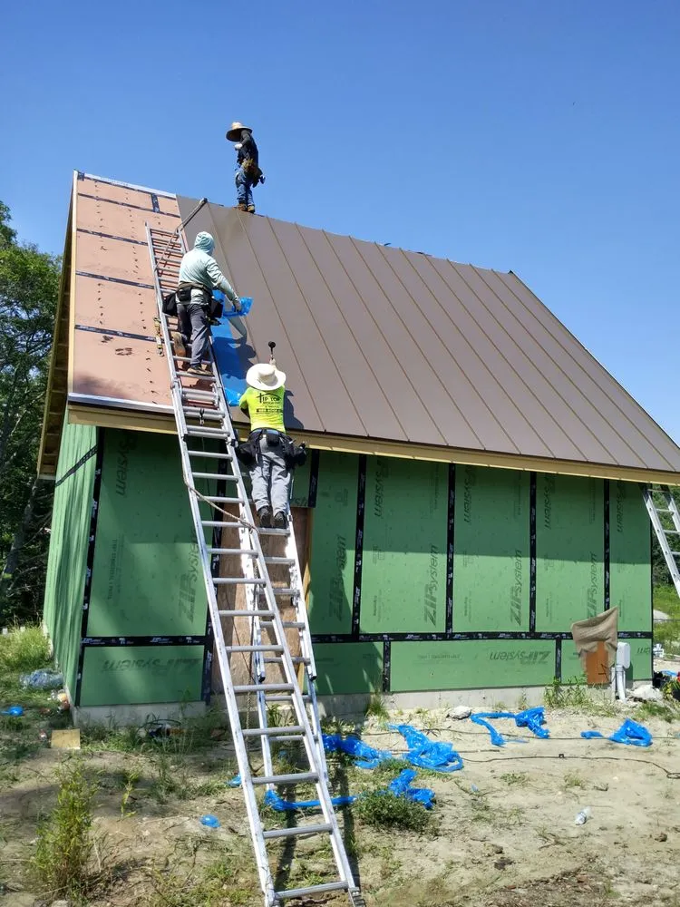Slide of Mike Roofing
