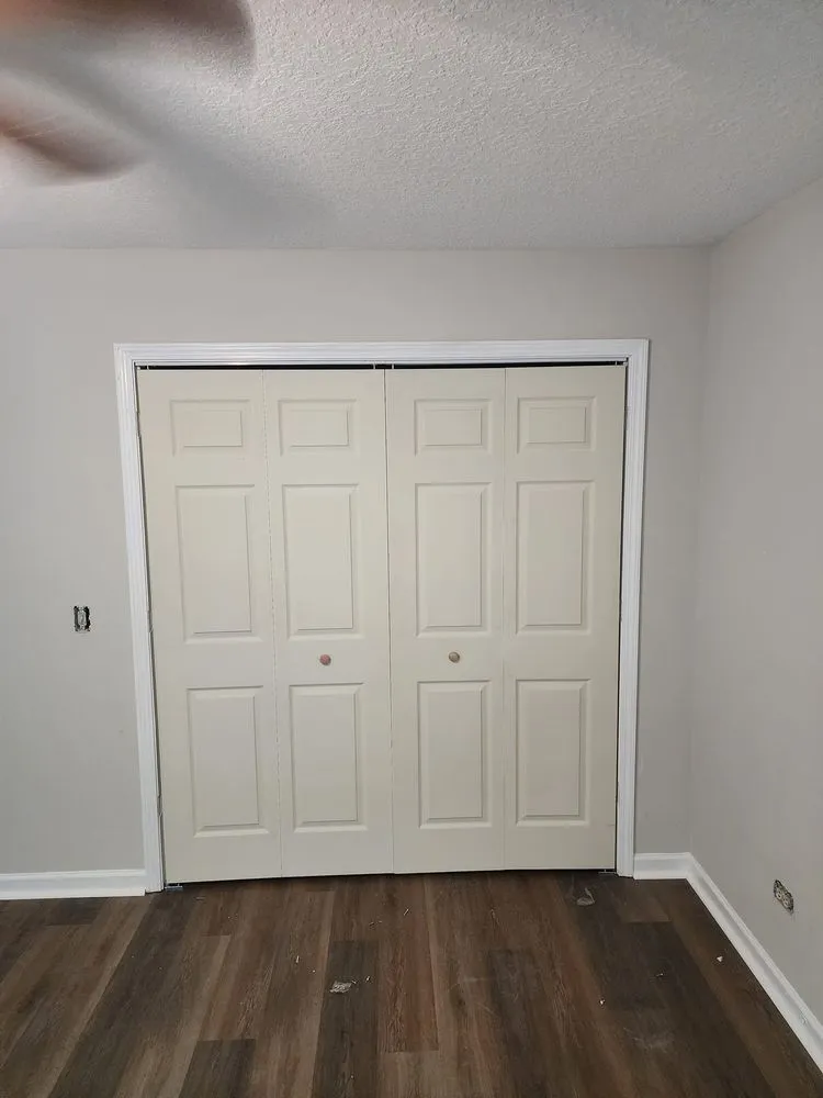 Slide of Mike The Handyman