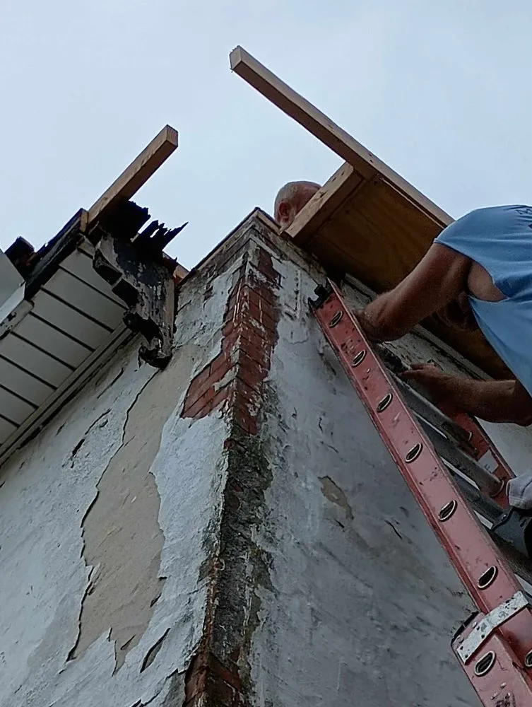 Local residential roofing service for fast service across Newtown Square, PA - Mikey Shaw Roofing