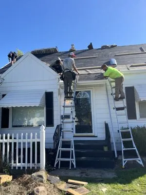 Mikey’s Get er’ Done Logo