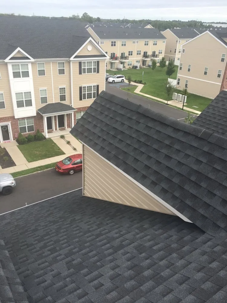 Reliable shingle roofing service experts serving Maple Shade Township, NJ - Milano Construction