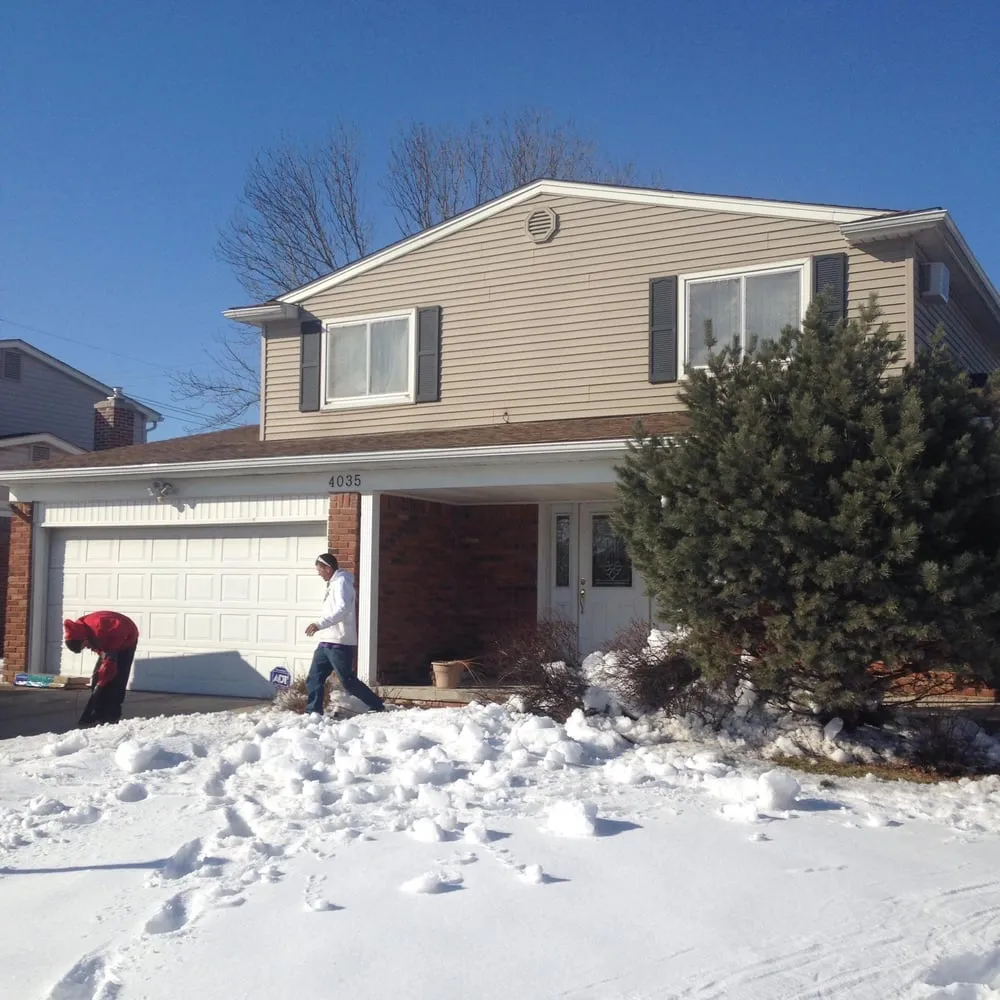 Professional flat roof repair for residential properties across Shelby Townshop, MI - Miles Roofing