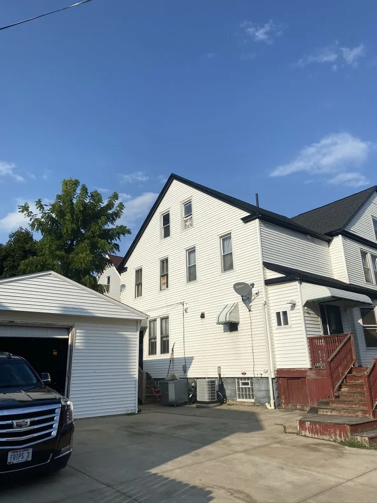 Slide of Millennial Builders & Investors