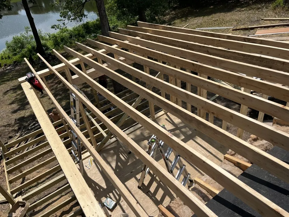 Top-rated roof leak repair in Barryton, MI by Miller Brothers Construction