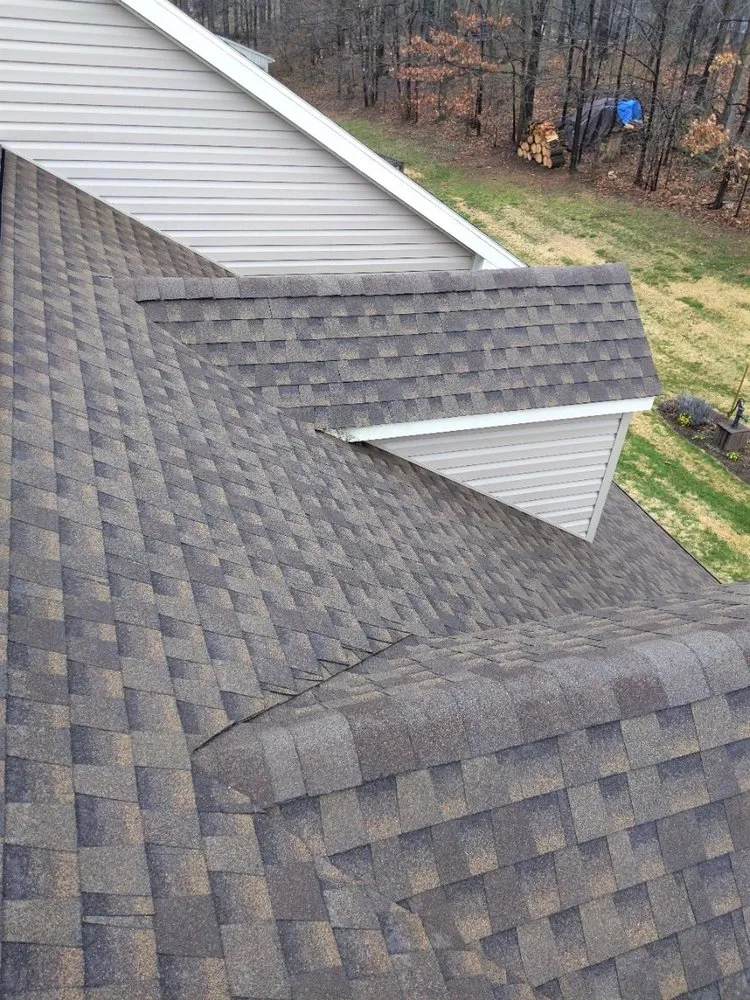 Licensed roof leak repair in Wellsville, PA by Miller's Roofing