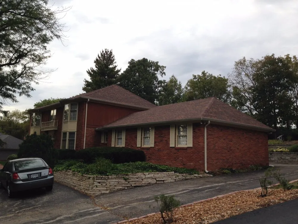Trusted shingle roofing service experts serving St. Louis, MO - Mills Construction