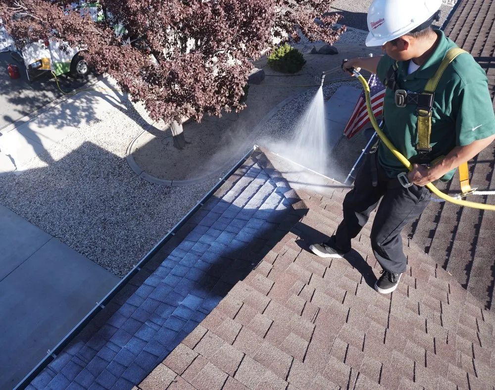 Slide of Mills Roofing