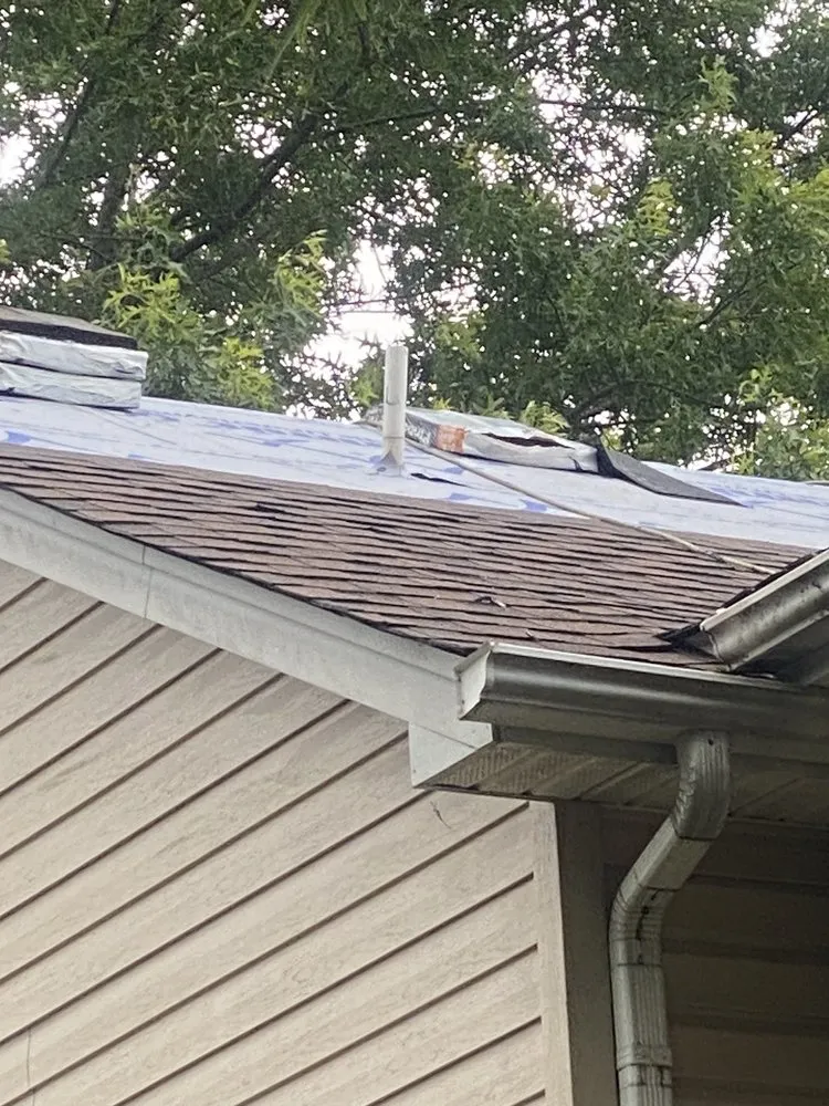Top-rated shingle roofing service in Thornburg, VA - Mills Roofing