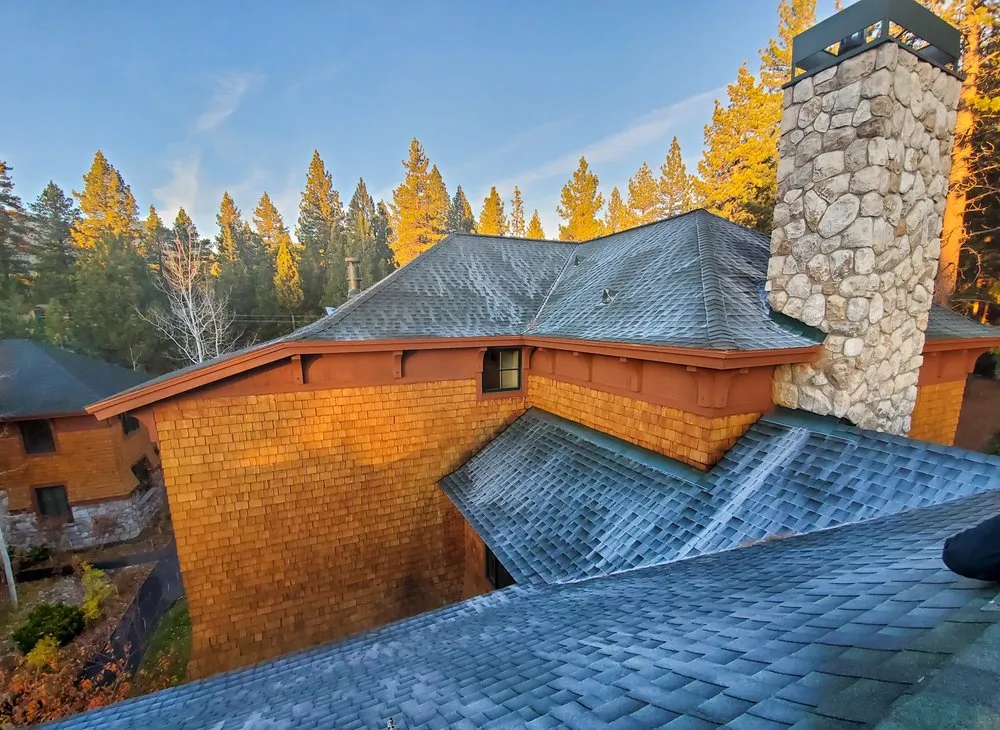 Slide of Mills Roofing