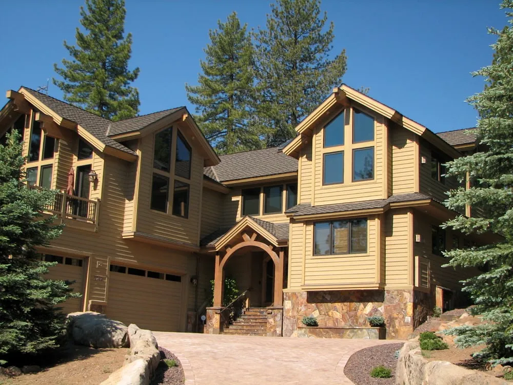 Slide of Mills Roofing