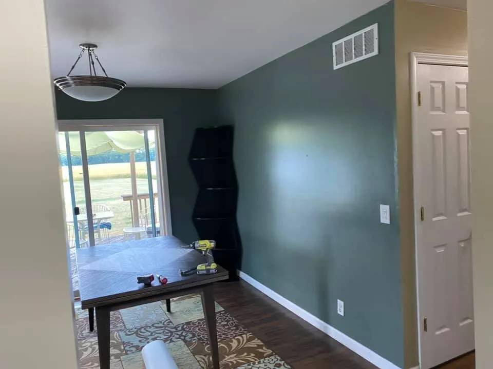 Slide of Mingo Construction & Roofing