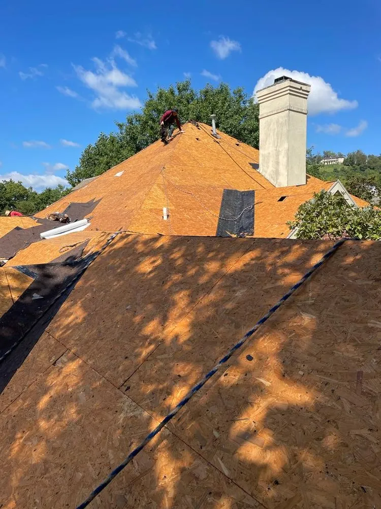 Slide of Mingo Roofing & Construction