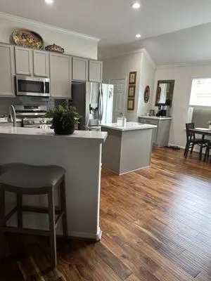 Miracle Construction Services Logo