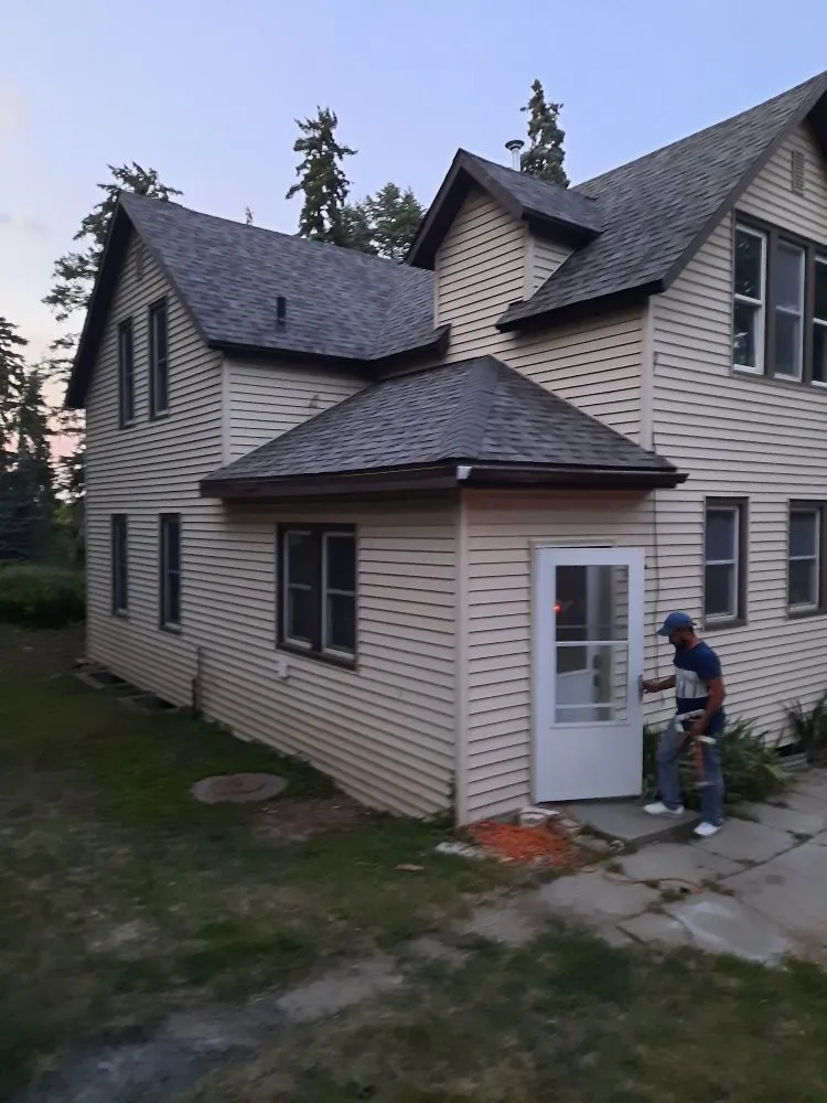 Slide of Miracle Roofing & Siding