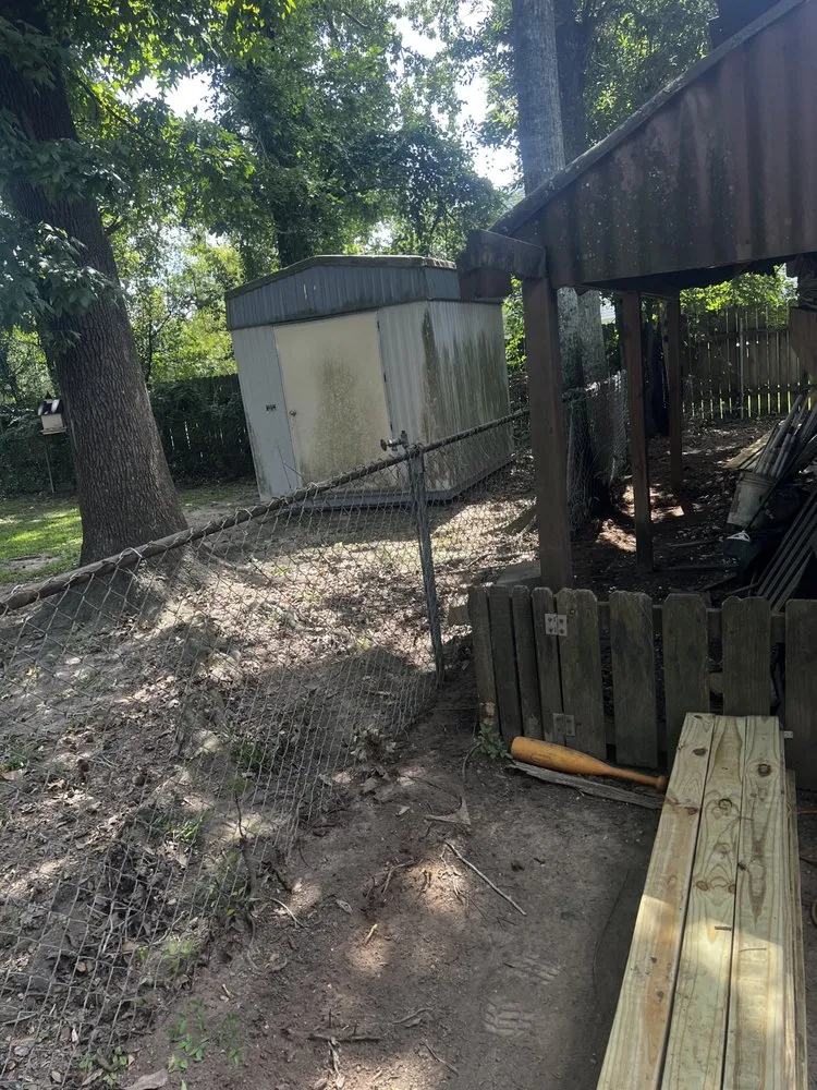 Slide of Miss cruz service cleaning