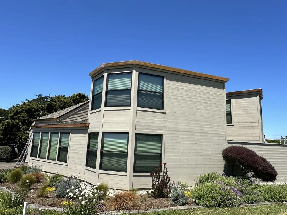 Slide of Mistah Seamless Gutters