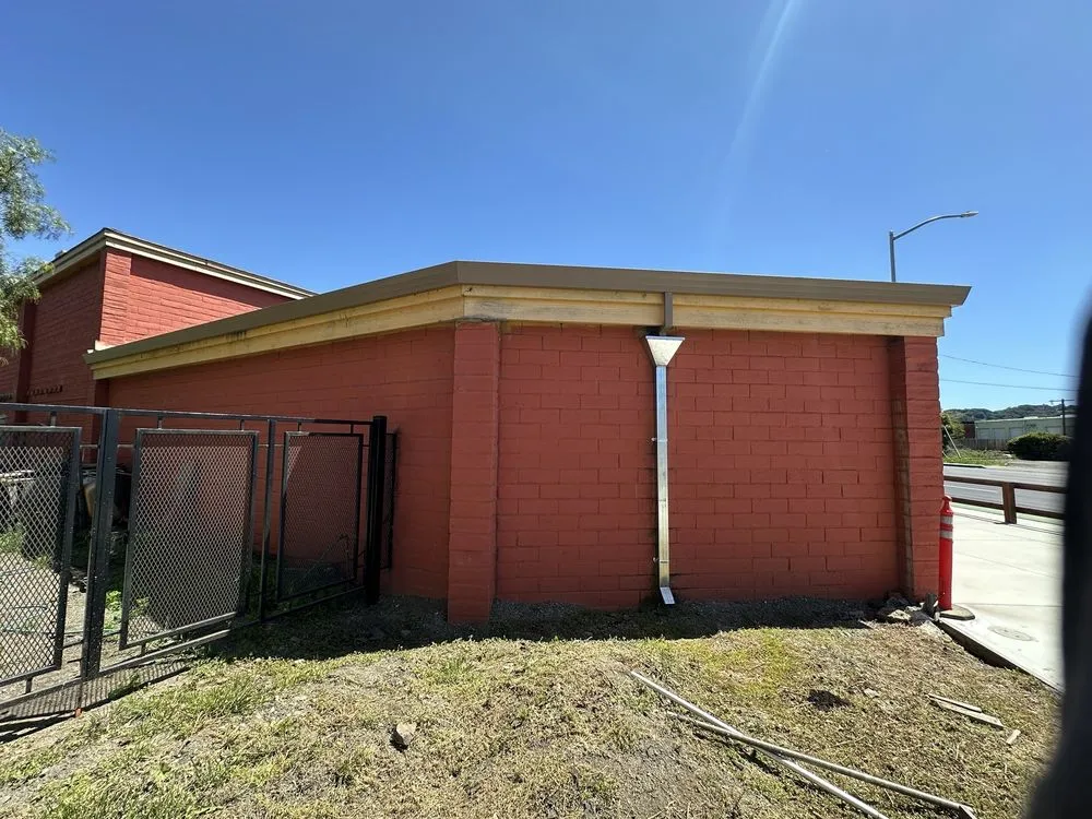 Slide of Mistah Seamless Gutters