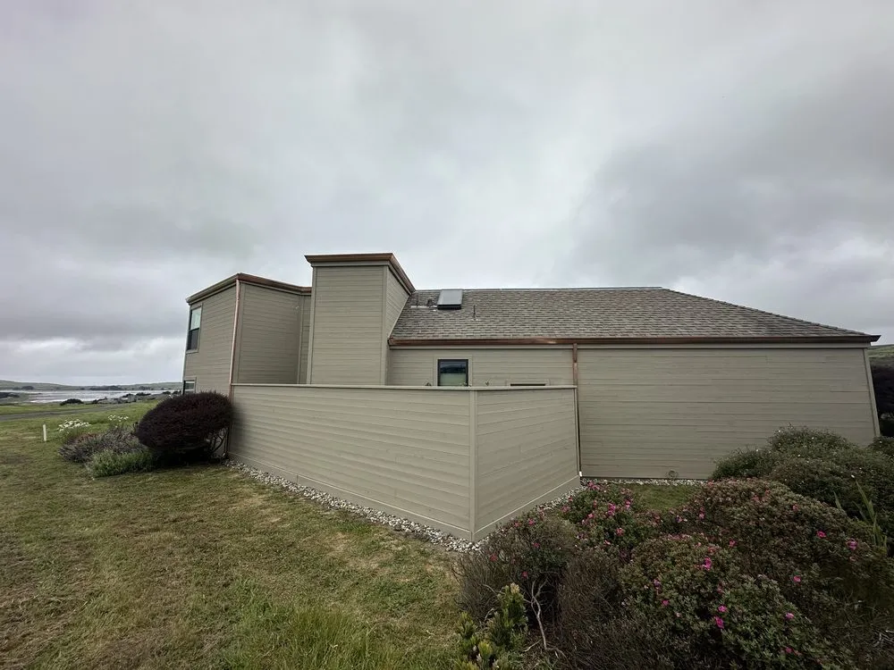 Slide of Mistah Seamless Gutters