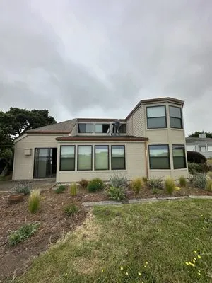 Mistah Seamless Gutters