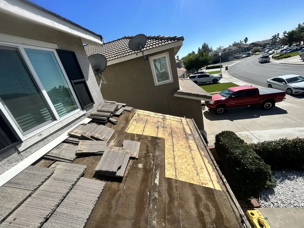 Slide of Mj Cali Roofing