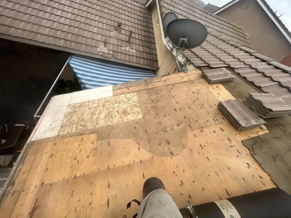 Slide of Mj Cali Roofing