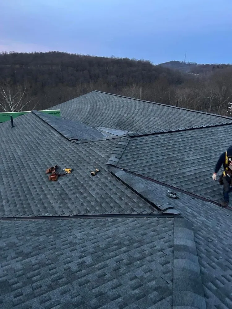 Slide of Mj Deras Construction