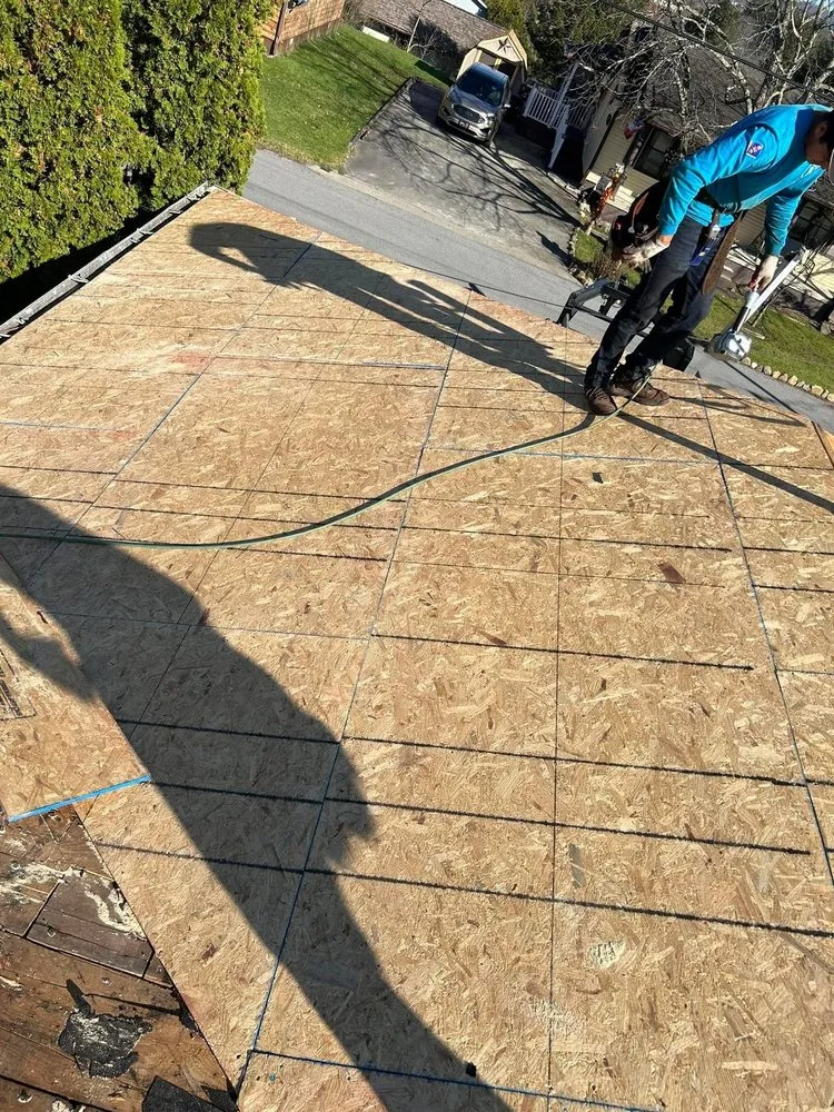 Slide of Mj Deras Construction