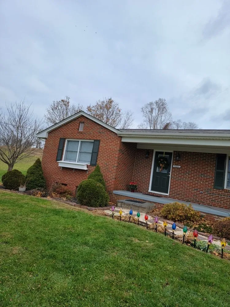 Slide of M&J Exteriors