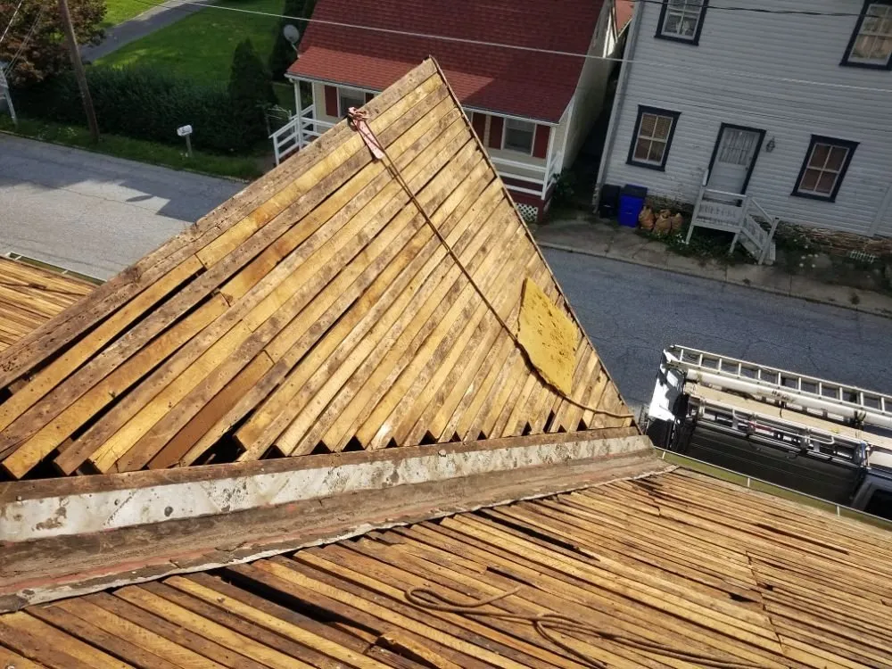 Slide of M&J Exteriors