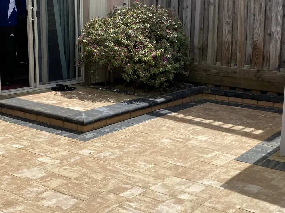 Slide of M&J Home Improvement