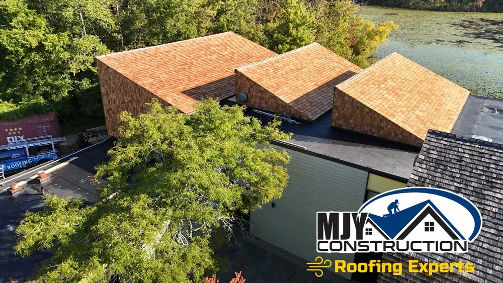 Slide of MJY Construction