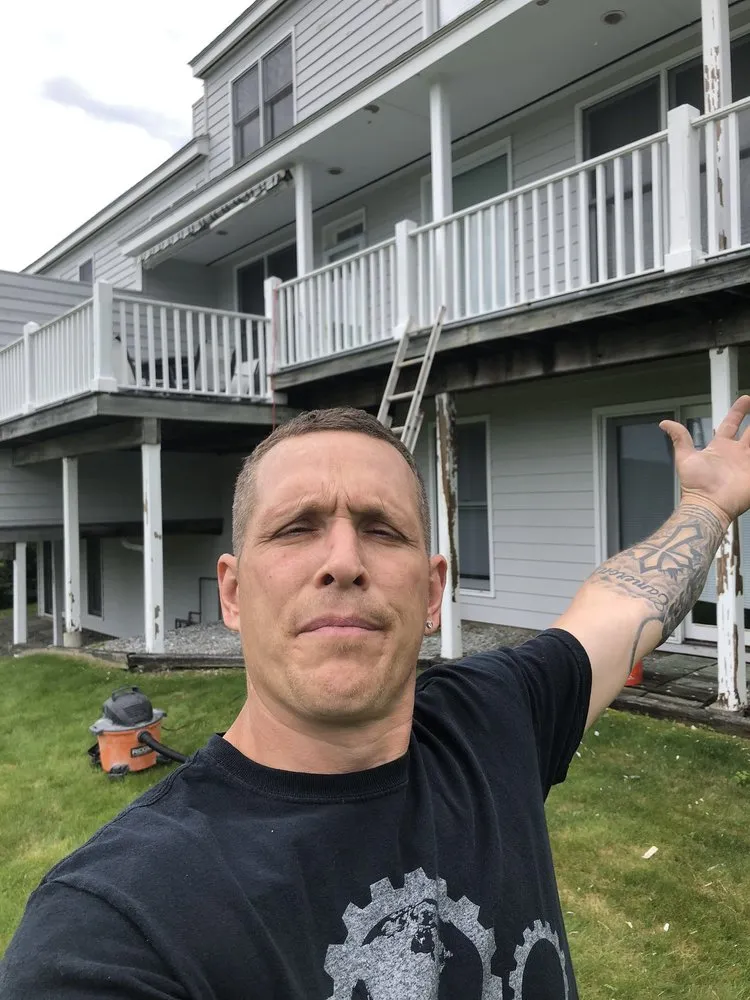 Slide of ML Contracting