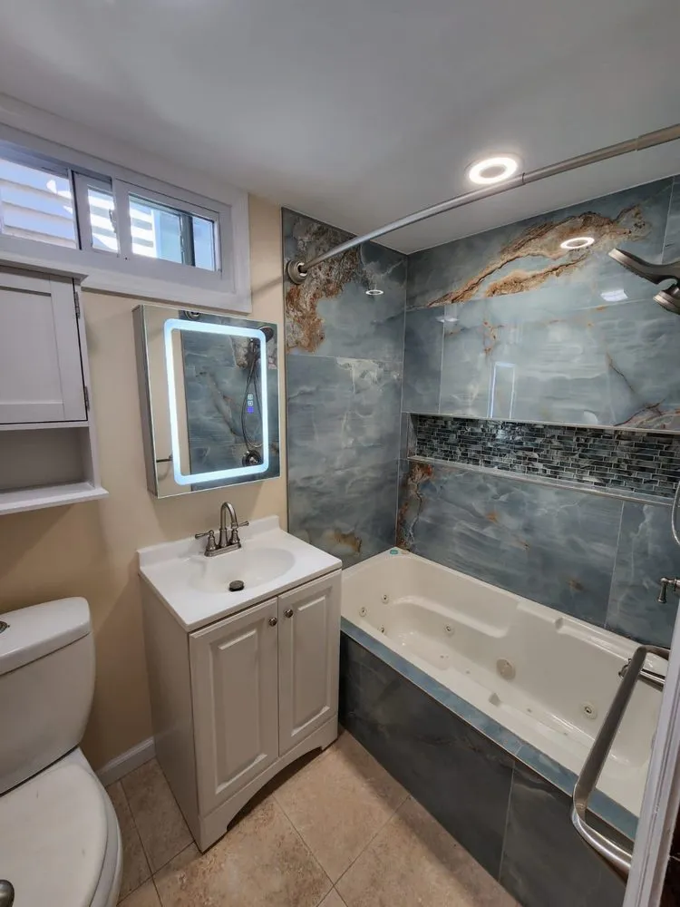 Slide of MLR Construction and Management