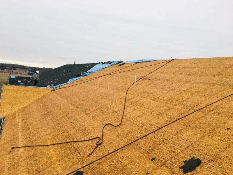 Slide of M&M Construction Roofing