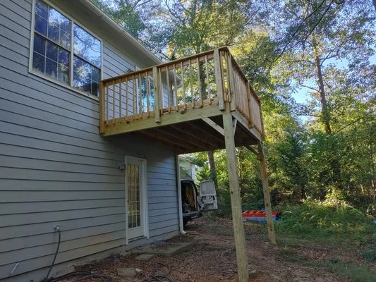 M&M Construction Solutions Logo