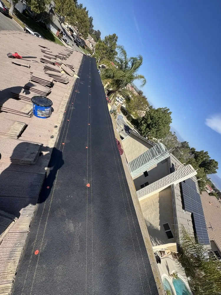 Slide of M&M Elite Roofing