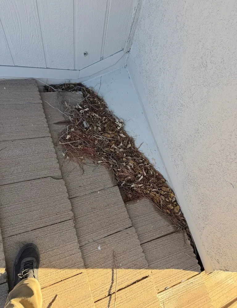 Slide of M&M Elite Roofing