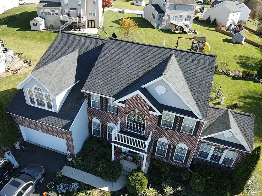 Slide of M&M Exteriors