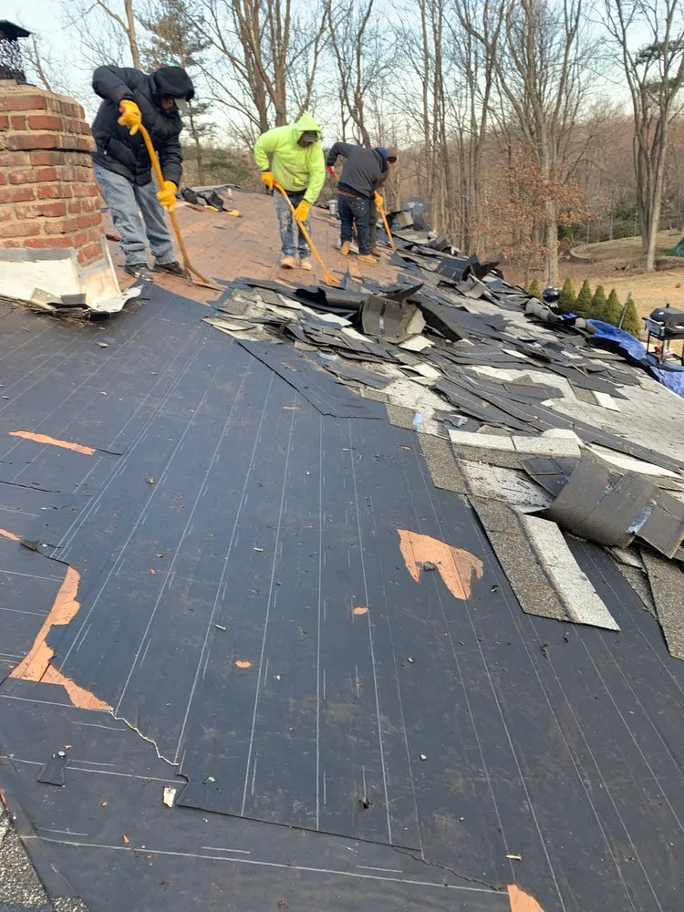 Slide of MM Lojas General Construction