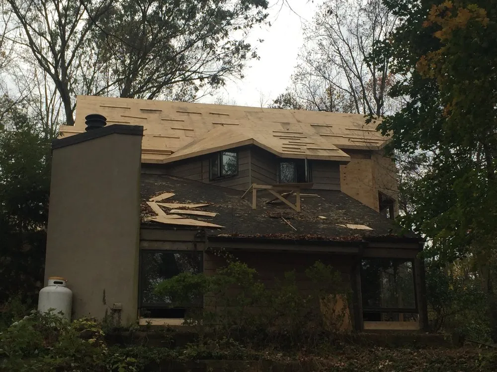 Slide of M&M Property Management