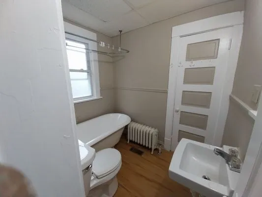 M&M Quality Construction Logo