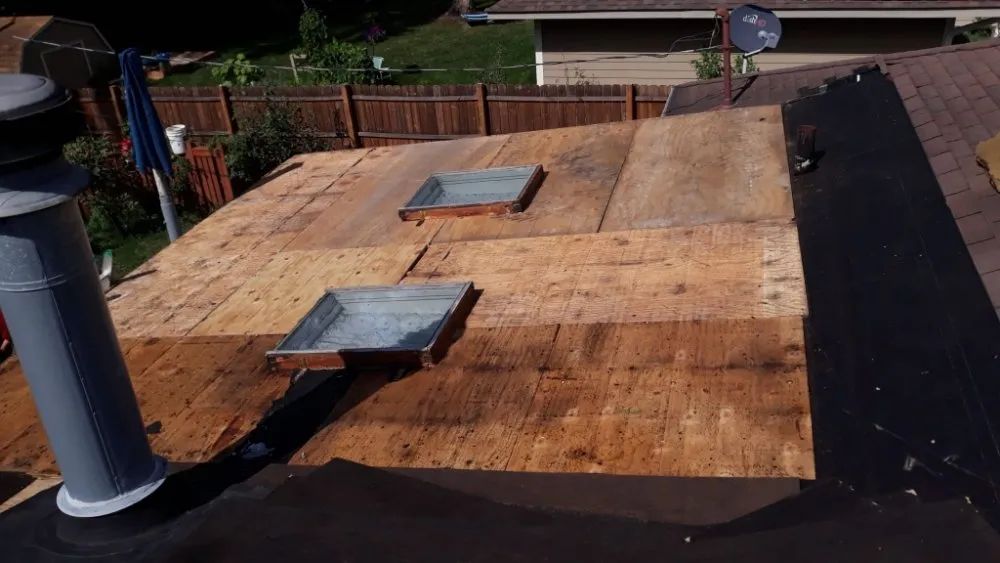 Slide of M&M Roofing and Construction