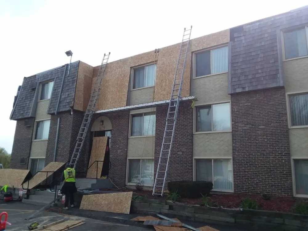 Slide of M&M Roofing and Construction