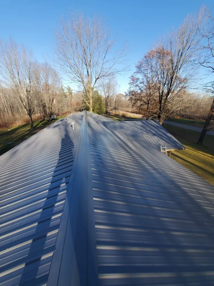 Slide of M&M Roofing and Siding