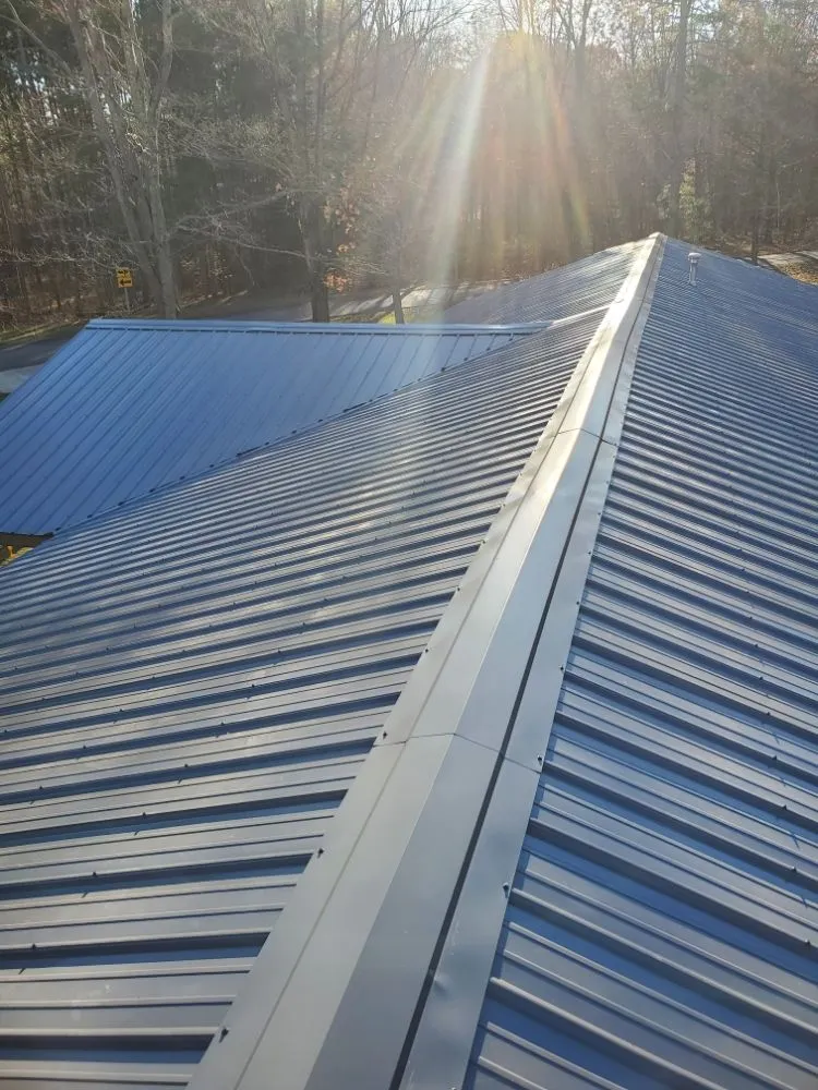 Slide of M&M Roofing and Siding