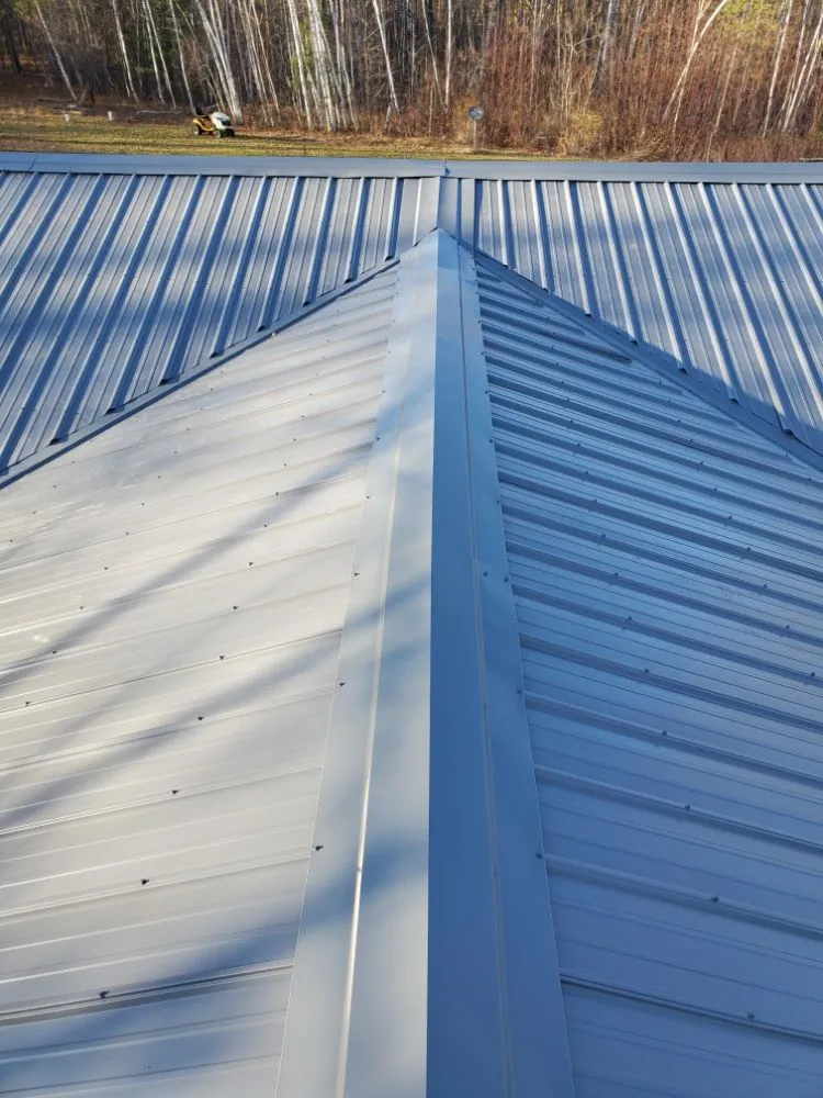 Slide of M&M Roofing and Siding