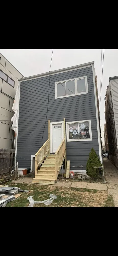 Slide of M&M Roofing